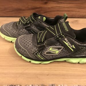 سكتشرز اصلي للاطفال من السعودية استخدام بسيط