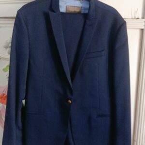 3 بدل زارا حاله ممتازه جدا لم يستخدم غير مرتين لكل