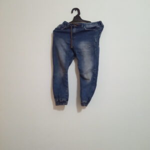 بنطلون جينز