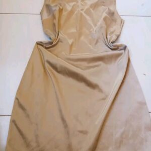 ملابس مستعمله وجديده