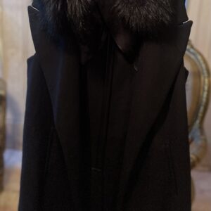 بالطو زارا بالفرو بدون أكمام