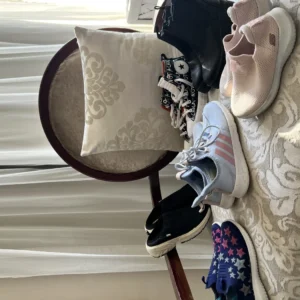 Kids shoes