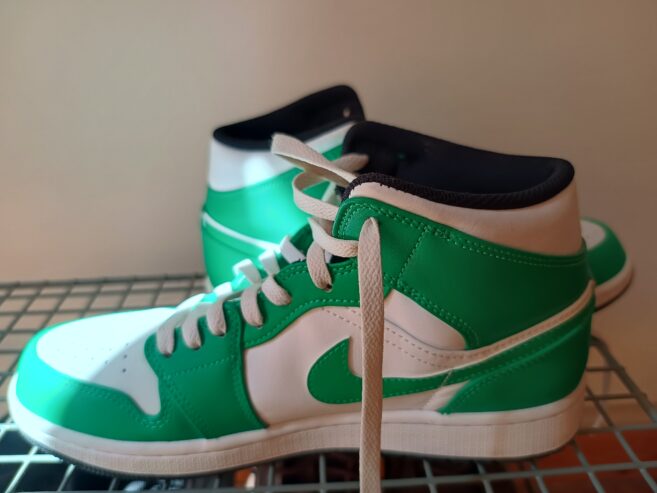 Nike air Jordan Mid 1 – lucky green